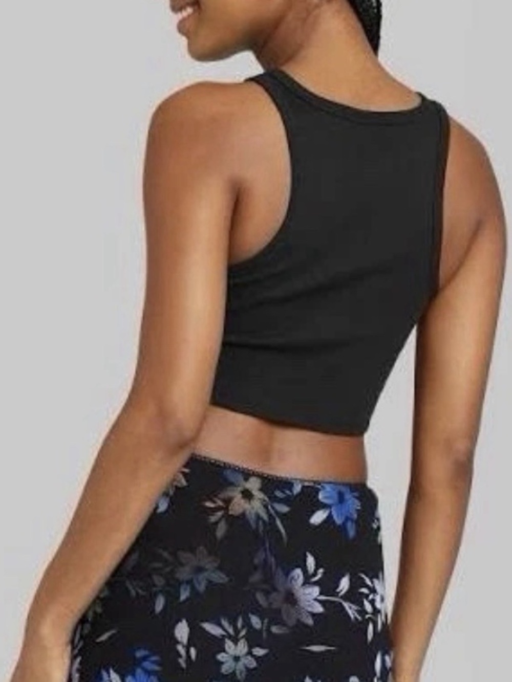 Wild Fable NWT Women's Sleeveless Ribbed FittedCrop Tank Top Black Size M - Picture 2 of 4